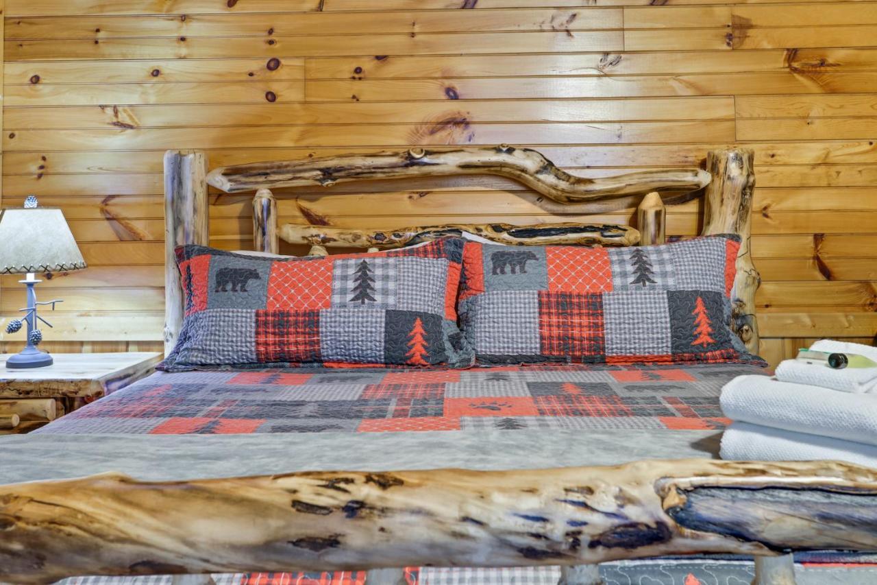 2 Separate Cabins Along A Peaceful Creek With Resort Amenities Ellijay Exterior foto